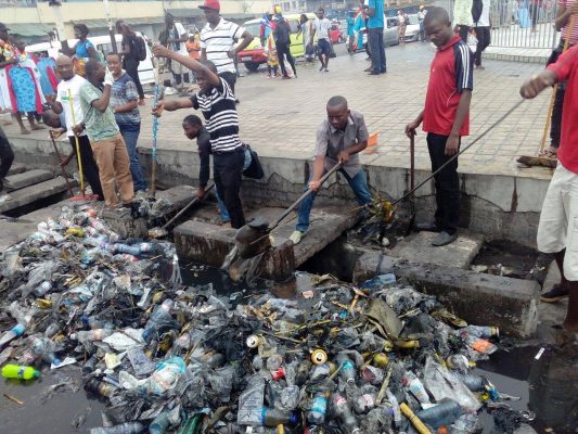 Article : RDC, Kinshasa : de « Kin la belle » à  « Kin la poubelle »
